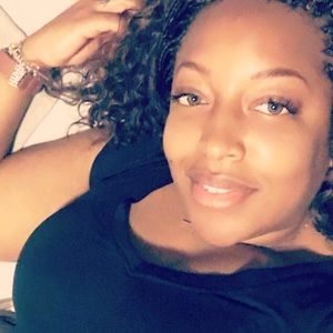 Meet your Posher, Latasha